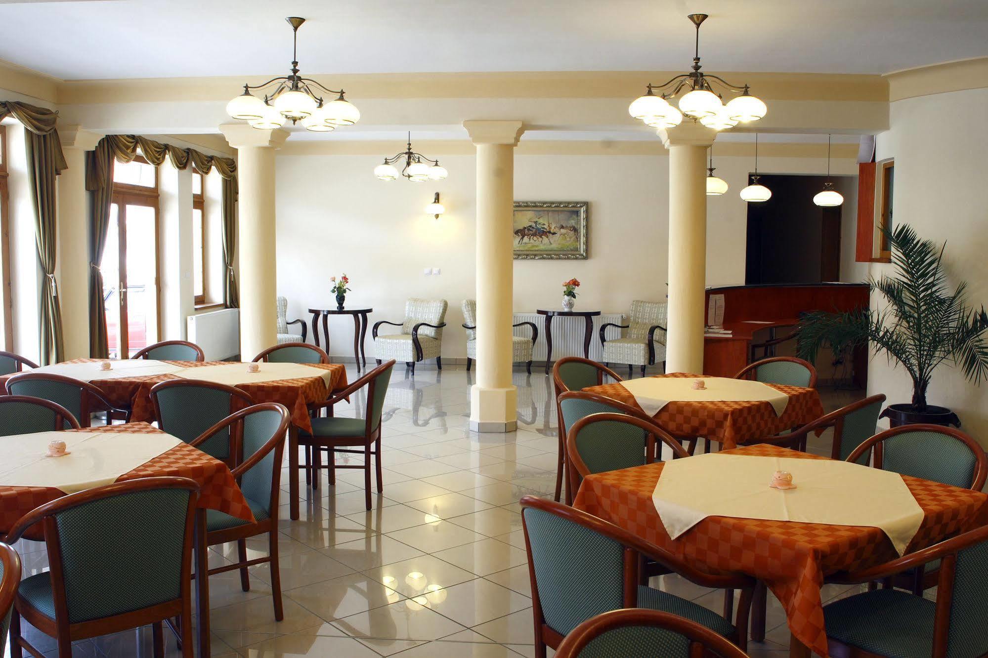 Ametiszt Hotel Harkany Exterior photo